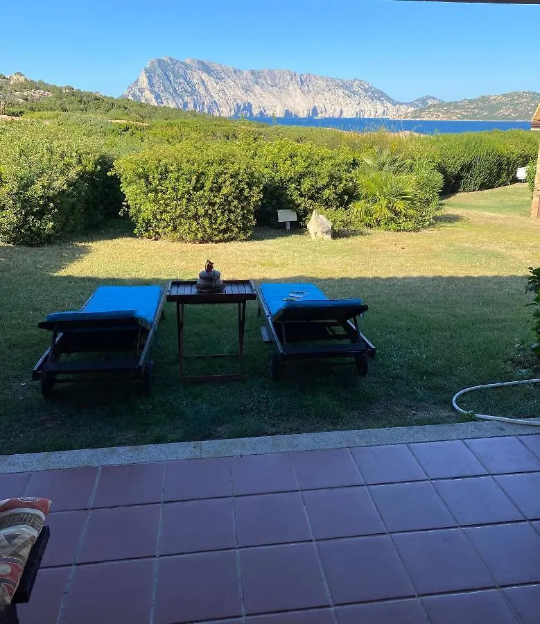 Casa vacanze villino D5 coda cavallo villaggio cala paradiso San Teodoro