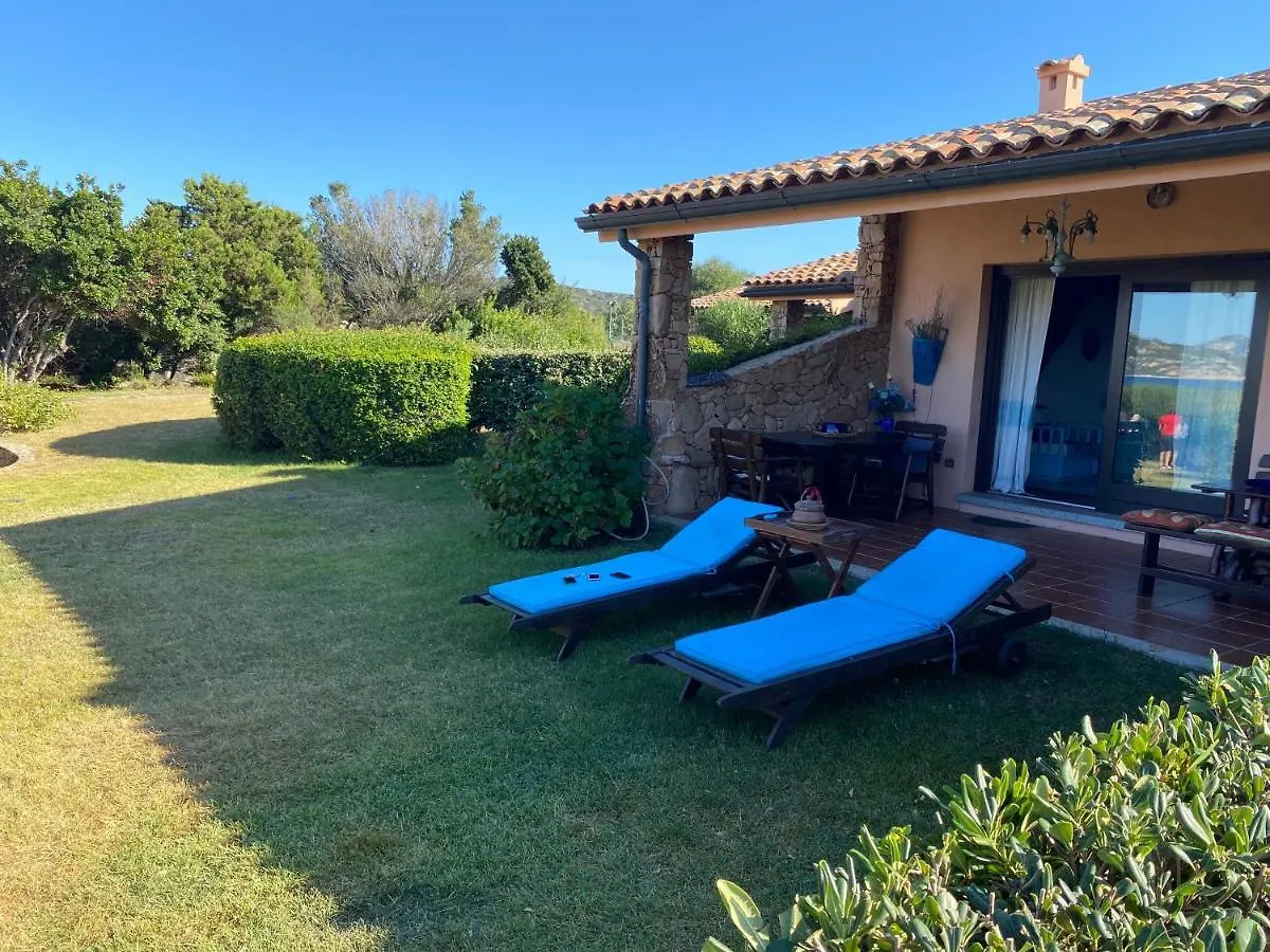 Casa vacanze villino D5 coda cavallo villaggio cala paradiso San Teodoro